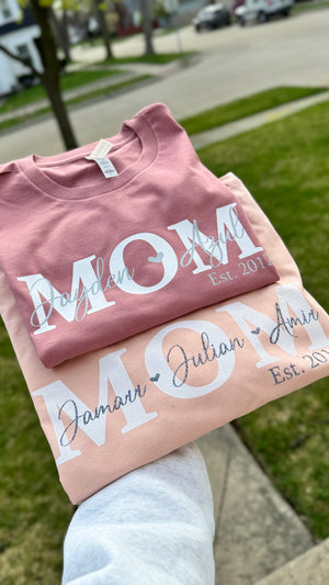 "MOM" Personalized T-shirt